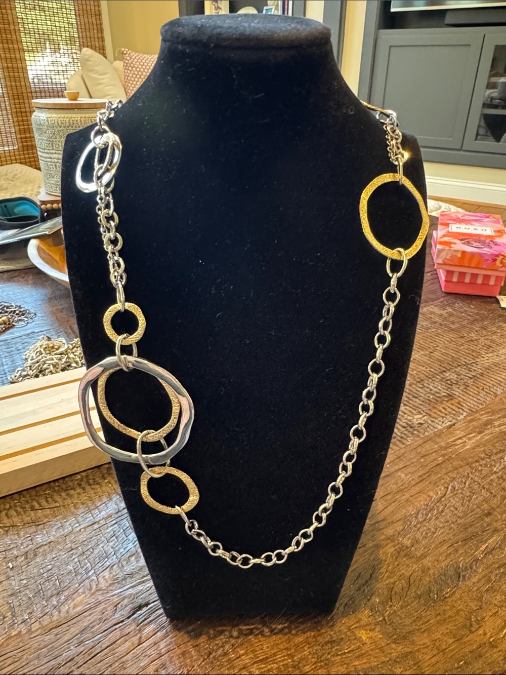 Premier Designs vintage Mixed Metal Circle Link Necklace - Gold & Silver